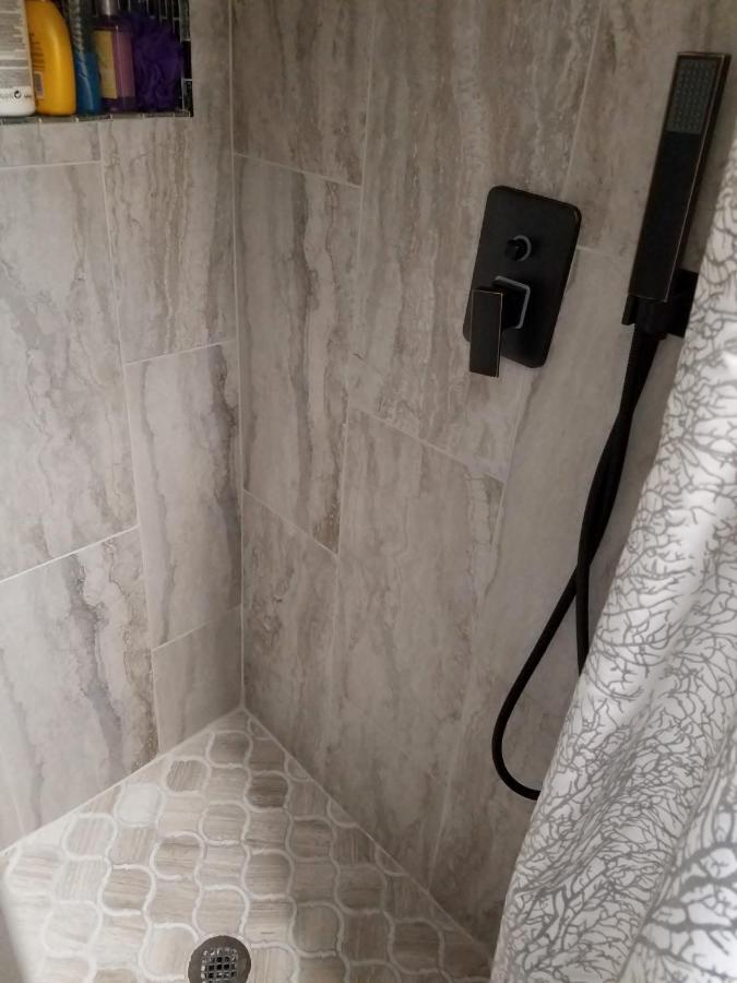 Hampton House Detroit-Mount Clemens-Clinton-Chesterfield Clinton Township Buitenkant foto